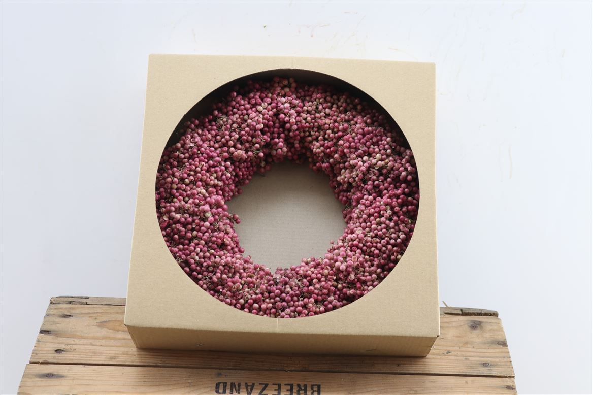 Dekokranz aus Getrockneten Pfefferbeeren – rosa Dekokranz aus Getrockneten Pfefferbeeren – rosa
